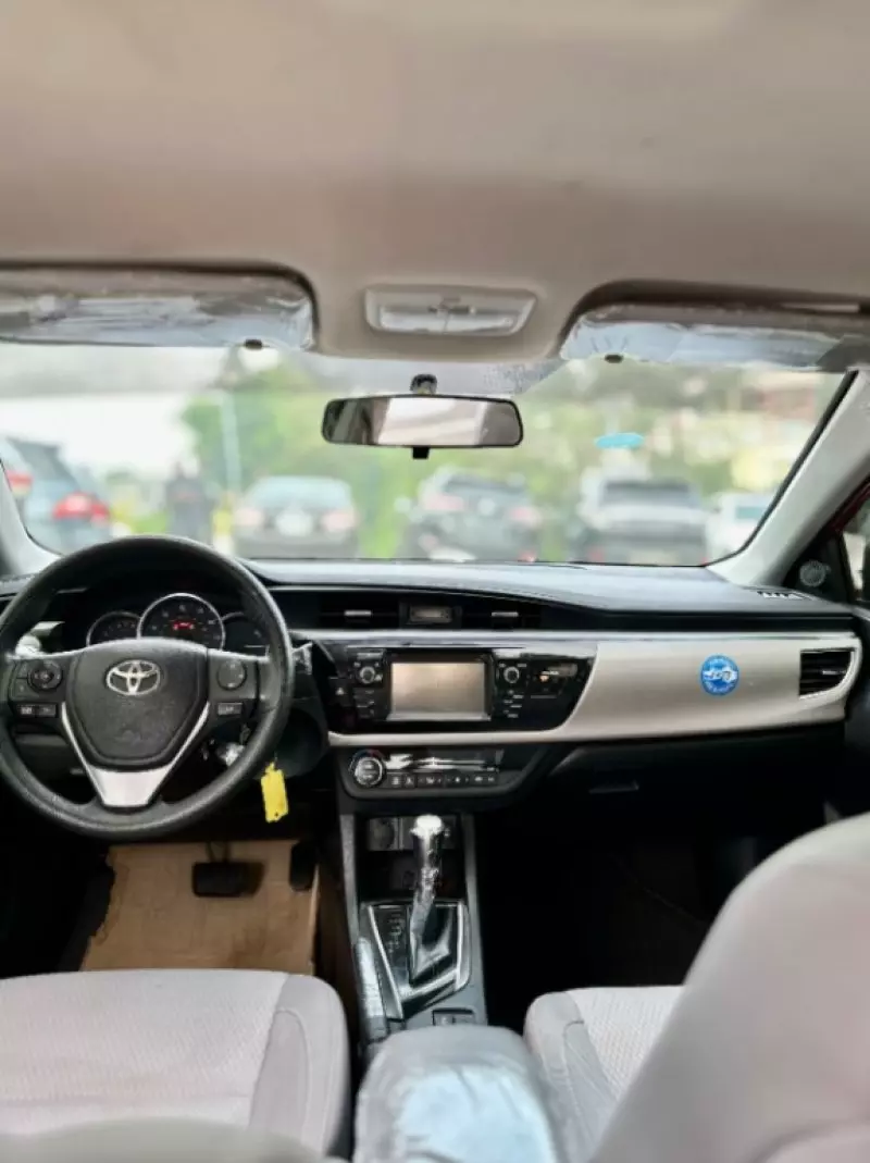 Toyota corolla   - 2014