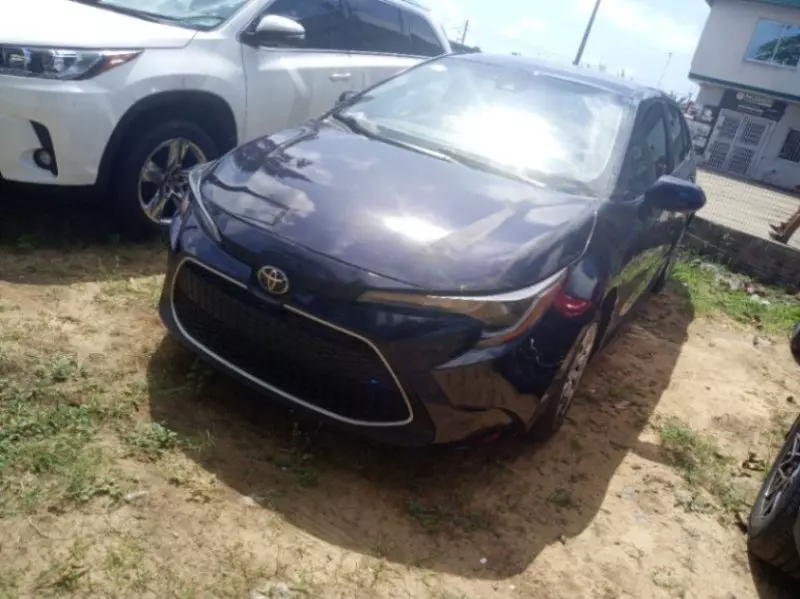 Toyota Corolla   -