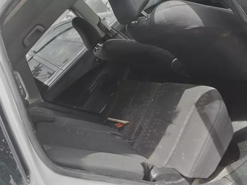 Toyota Ractis   - 2011