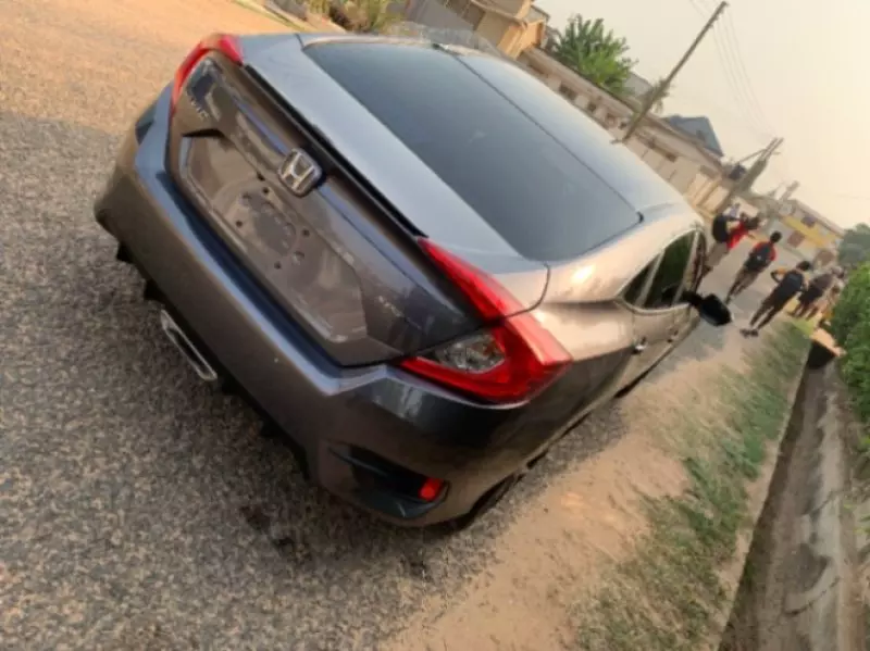 Honda Civic   - 2020