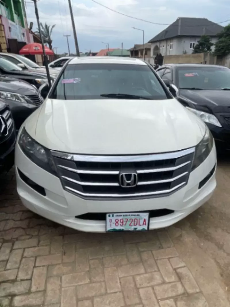 Honda Crosstour   - 2010