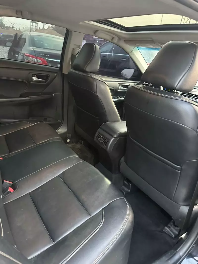 Toyota Camry   - 2016