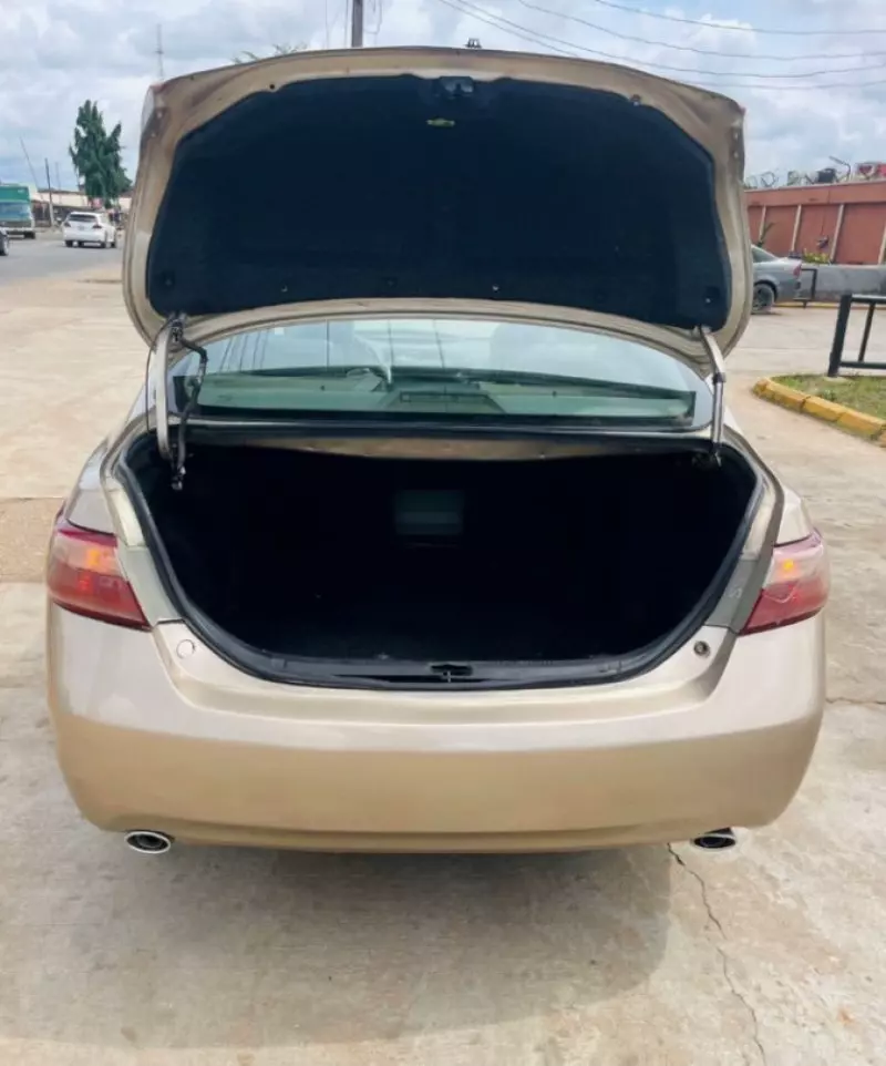 Toyota Camry - 2007