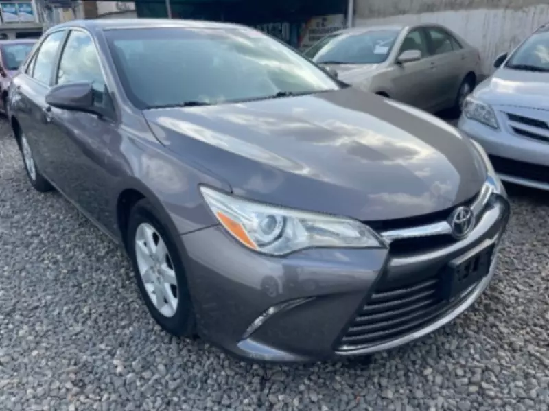 Toyota Camry   - 2017