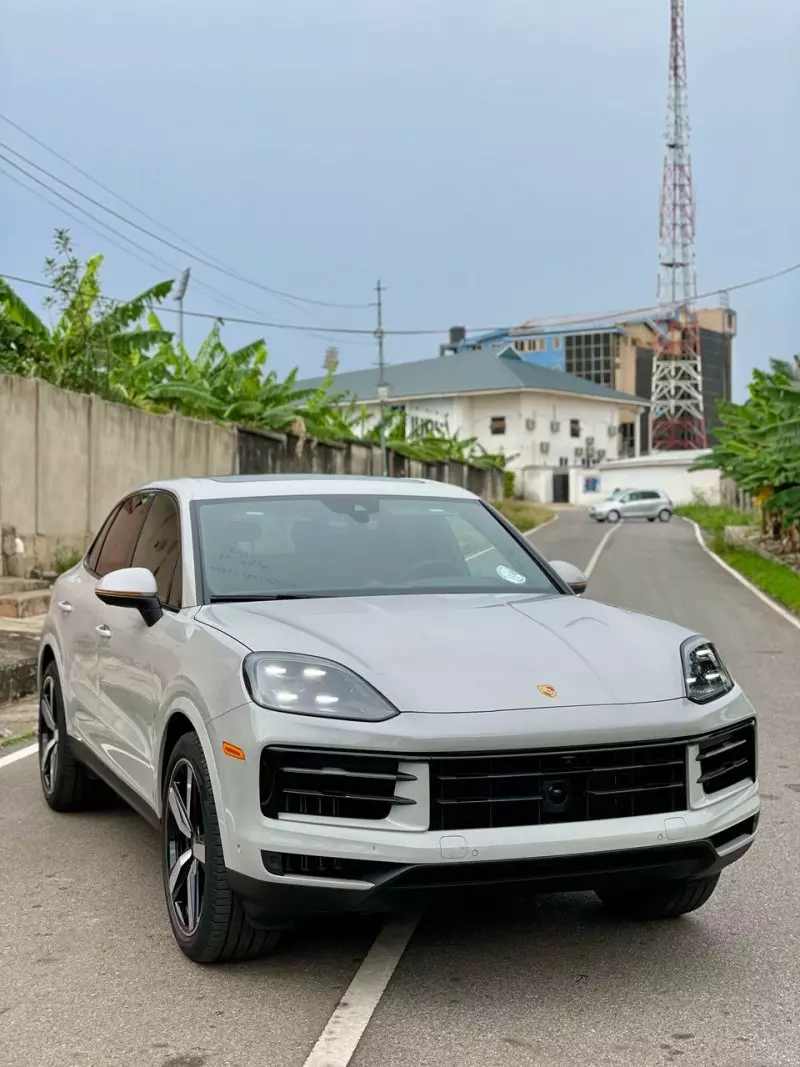 PORSCHE Cayenne   - 2024