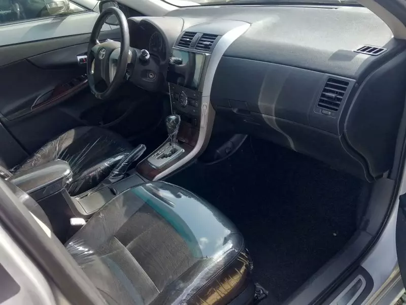 Toyota Corolla   - 2012