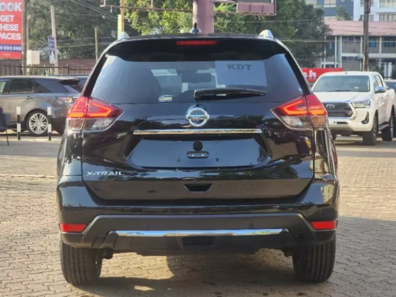 Nissan X- trail   - 2018
