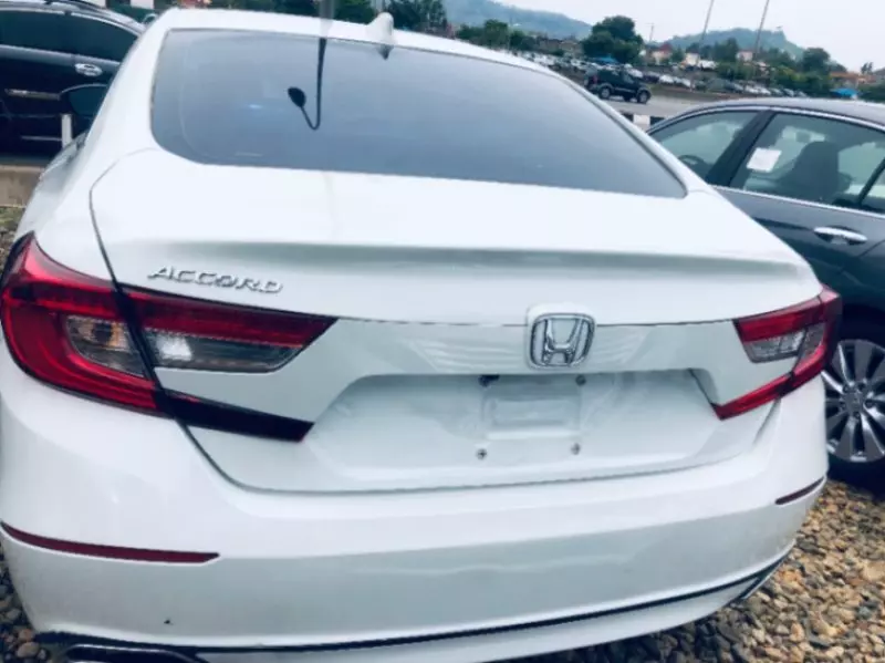 Honda Accord   - 2017