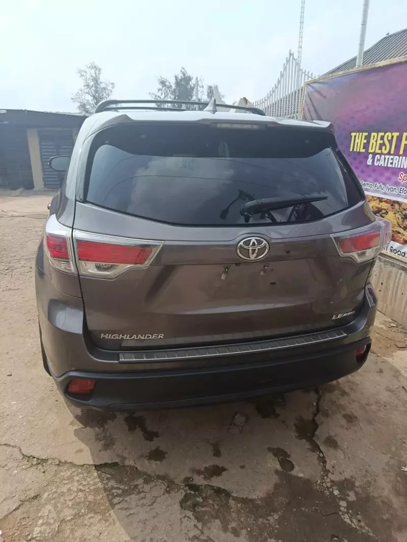 Toyota Highlander - 2016