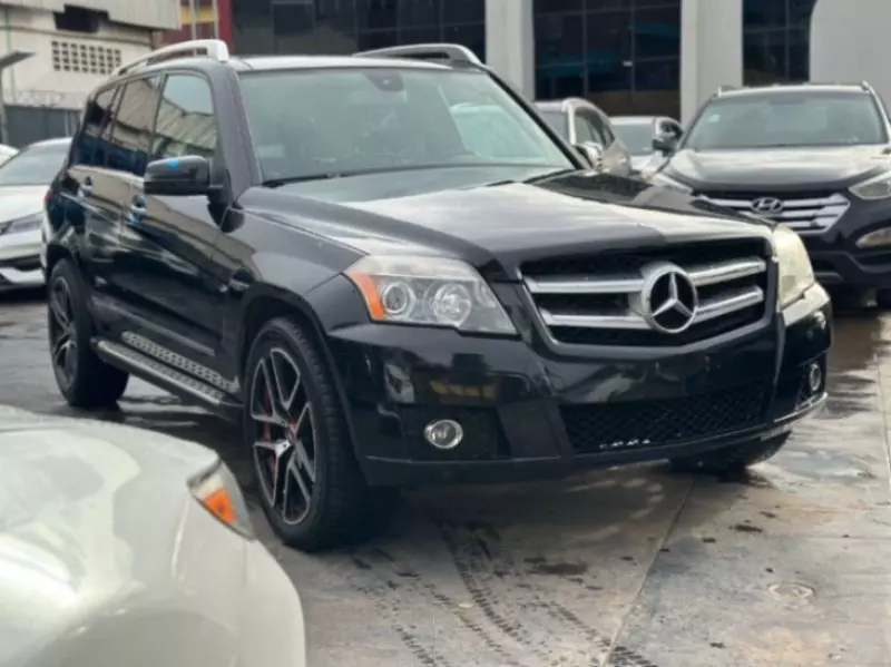 Mercedes-Benz Glk-class   - 2010
