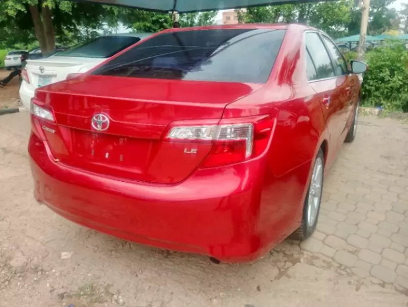 Toyota Camry   - 2012