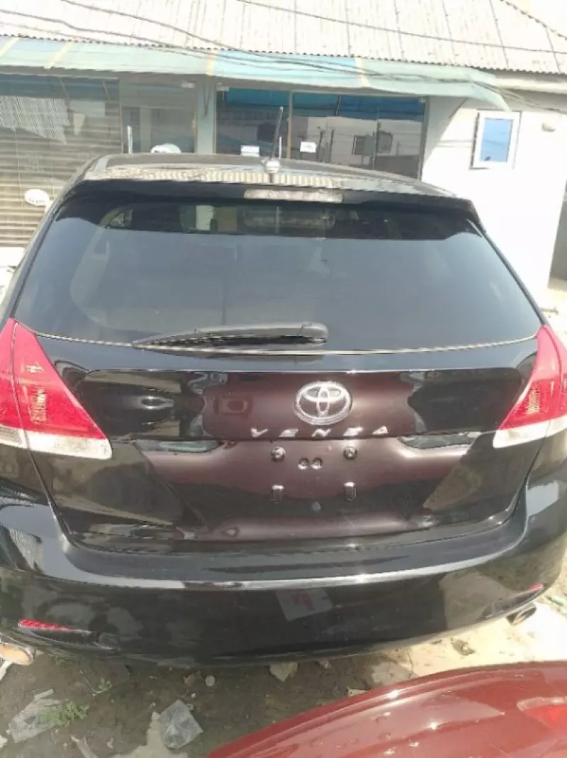 Toyota Venza   - 2010