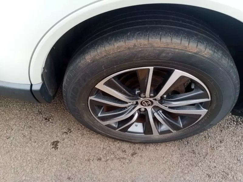 Toyota Harrier   - 2020