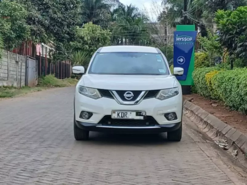 Nissan X-Trail   - 2017