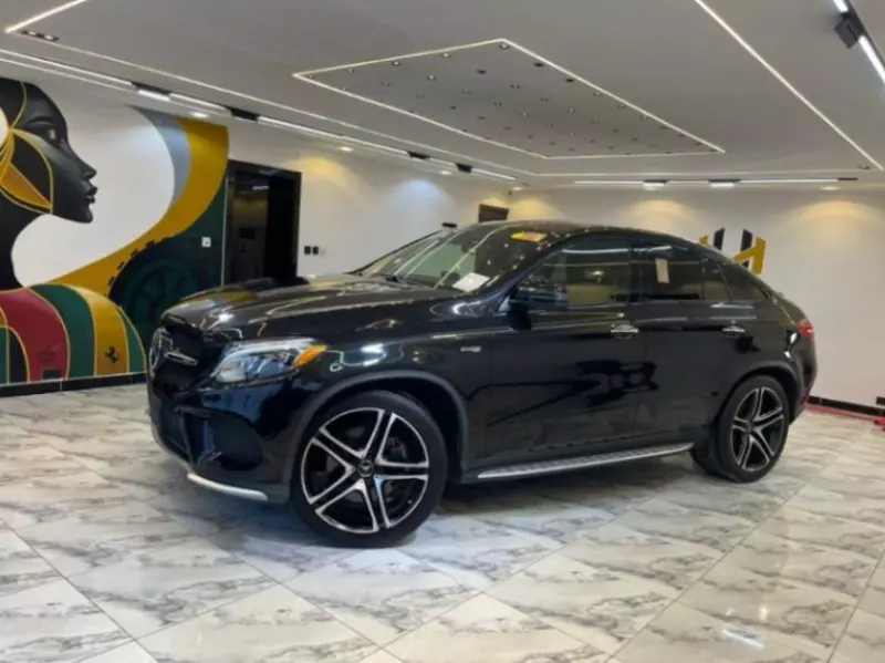 Mercedes-Benz GLE-Class   - 2017