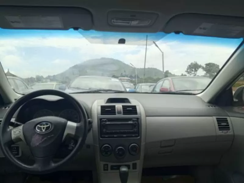 Toyota Corolla   - 2012