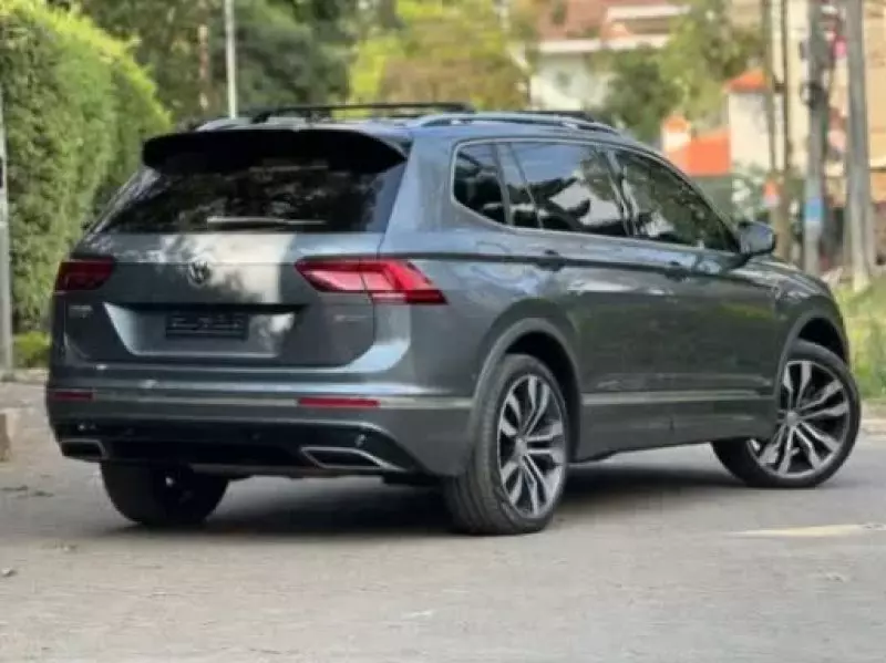 Volkswagen Tiguan   - 2014