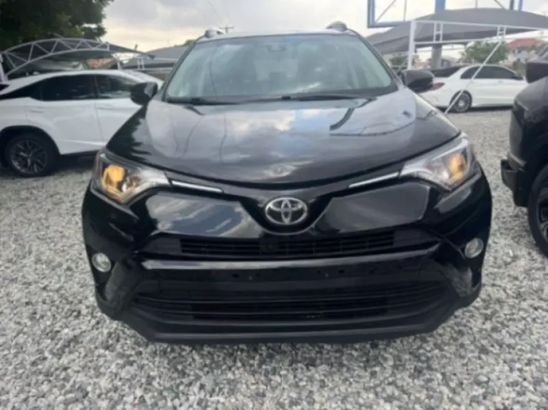 Toyota RAV 4   - 2017
