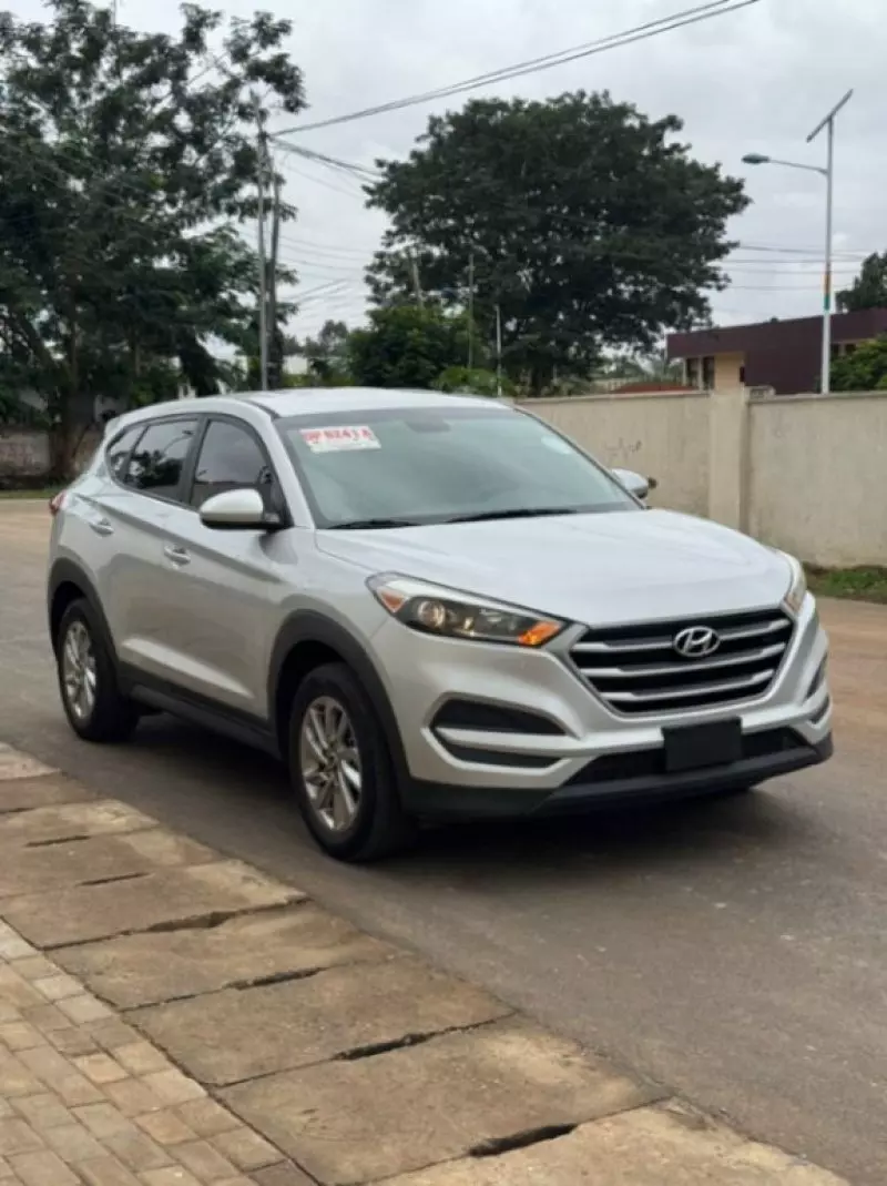 Hyundai TUCSON 2,0L BVM 4x4 GL - 2018
