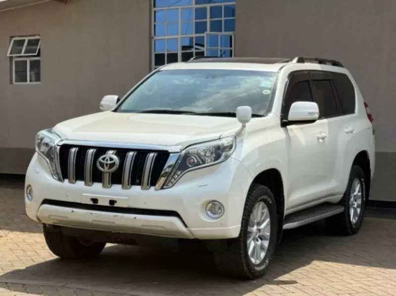 Toyota Landcruiser Prado   - 2015