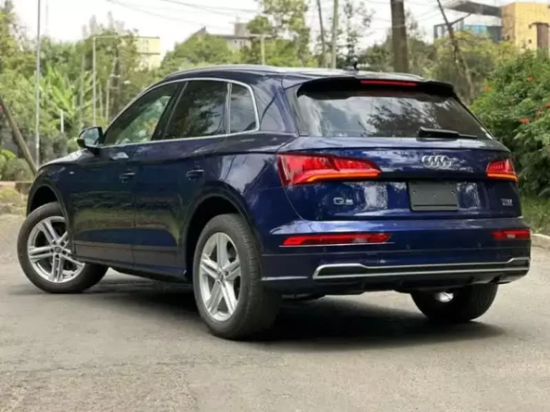 Audi Q5   - 2018