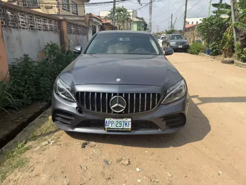 Mercedes-Benz C 300   - 2015