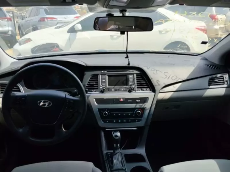 Hyundai Sonata   - 2015