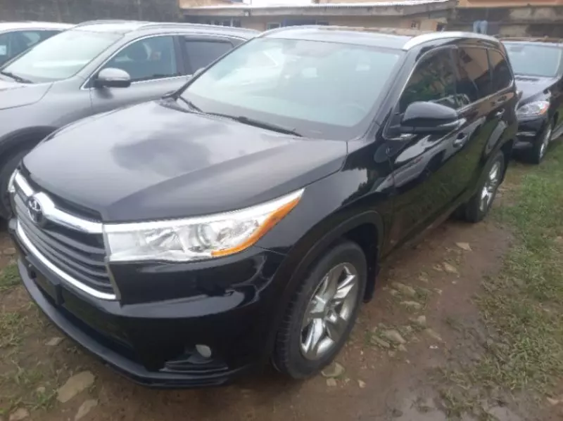 Toyota Highlander   - 2015