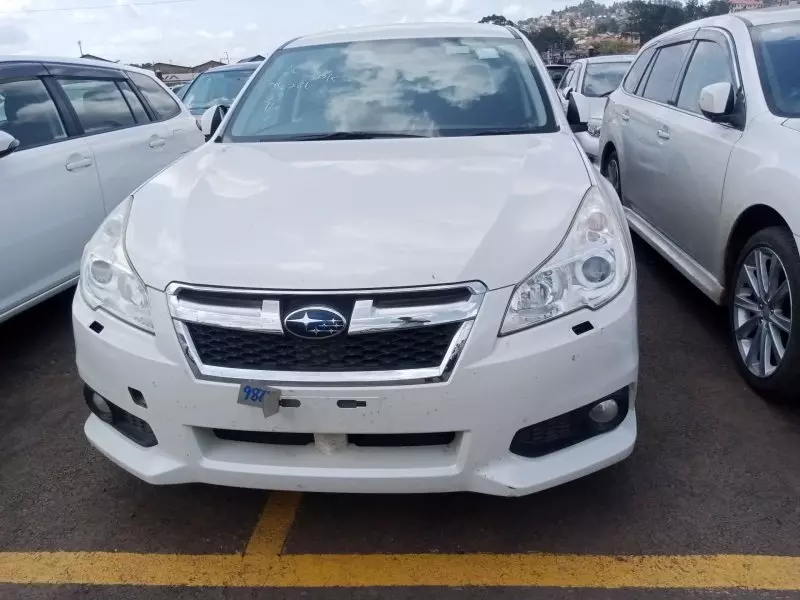Subaru Legacy   - 2012
