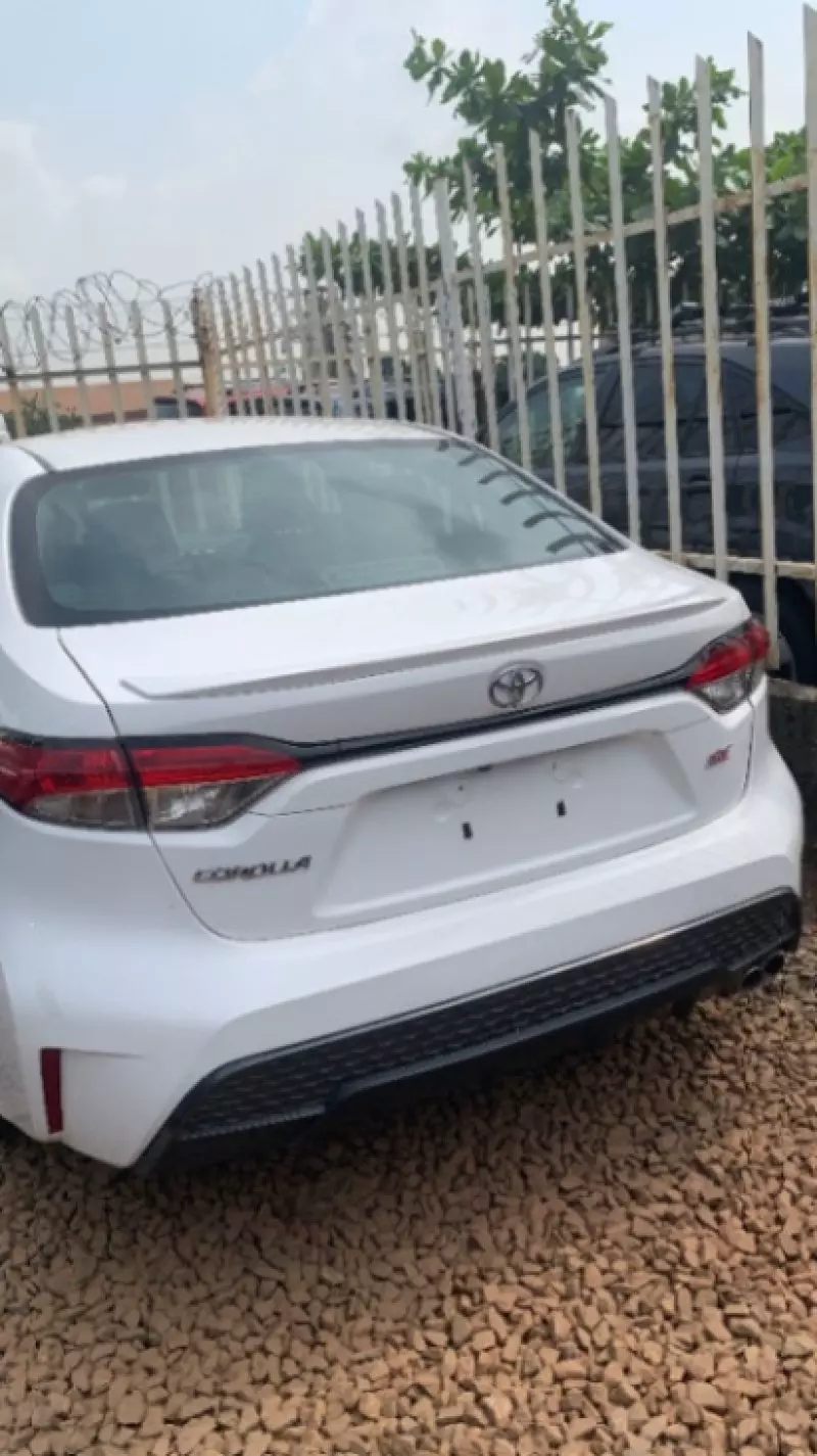 Toyota Land Cruiser GXR