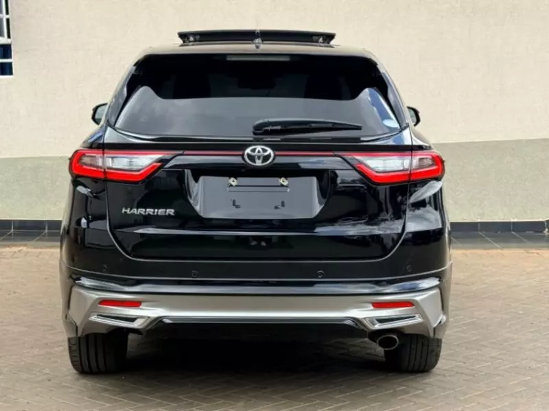 Toyota Harrier   - 2019