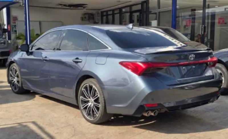 Toyota Avalon