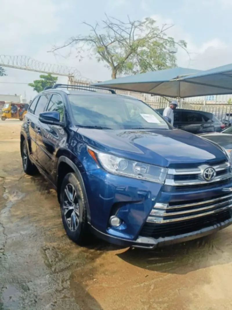 Toyota Highlander - 2016