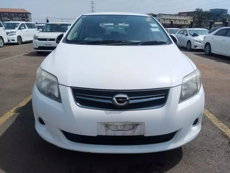 Toyota Fielder    - 2012
