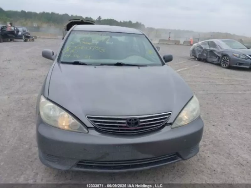 Toyota Camry   - 2006