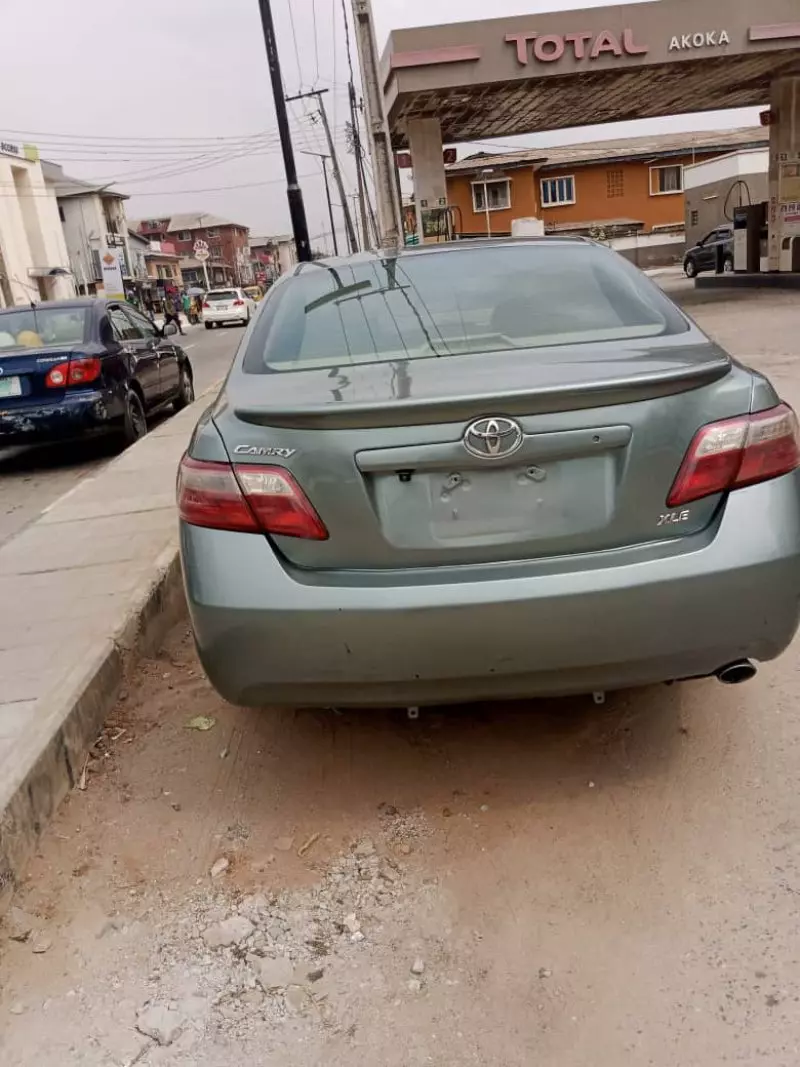 Toyota camry   - 2007