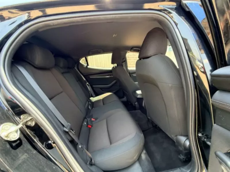 Mazda 3   - 2019