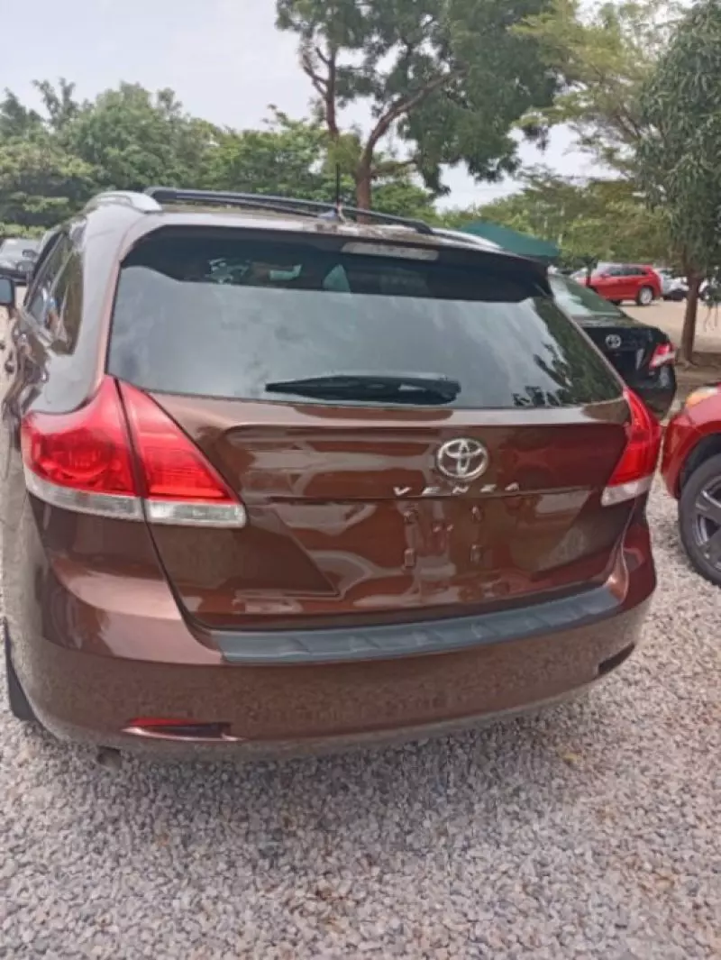 Toyota Venza   - 2009