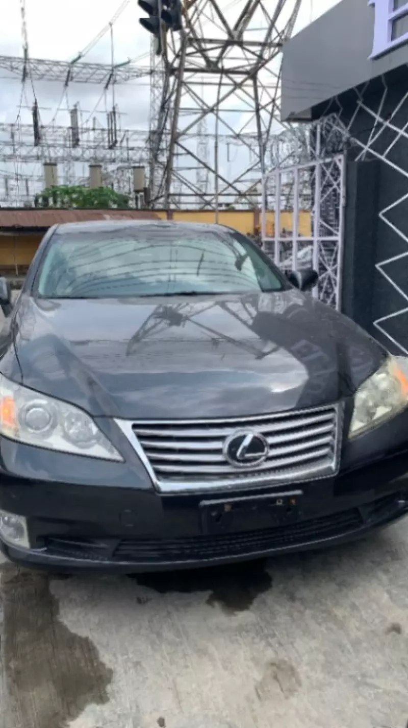 Lexus ES 250 - 2011