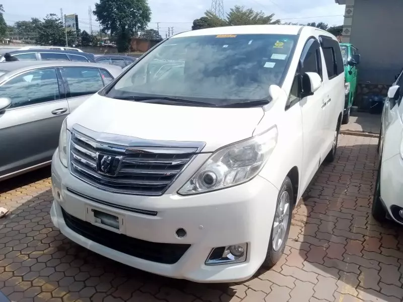 Toyota Alphard   - 2012