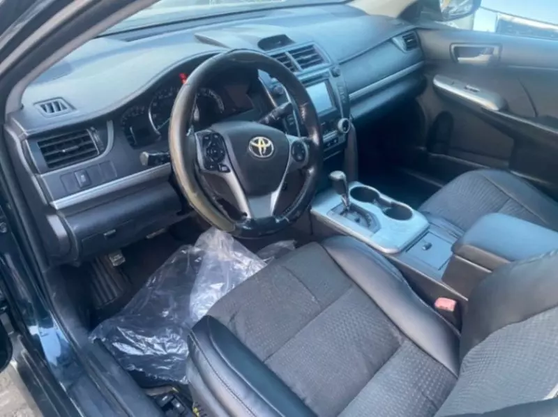 Toyota Camry   - 2014