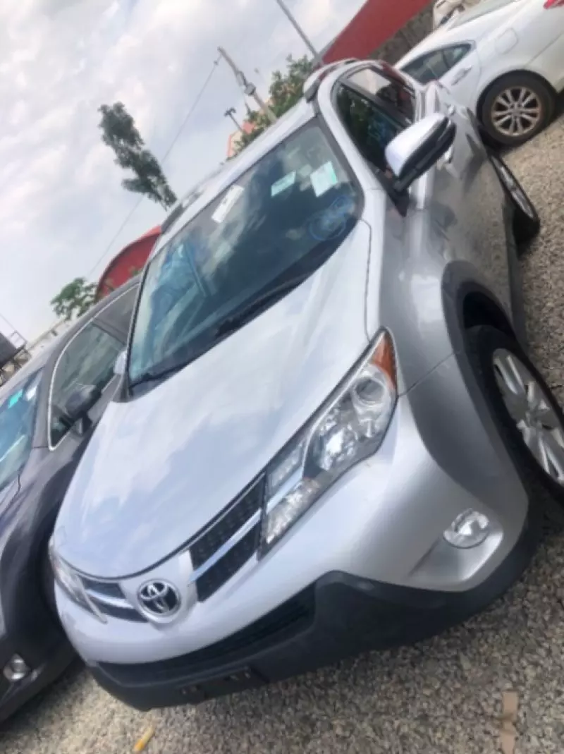 Toyota RAV4   - 2015
