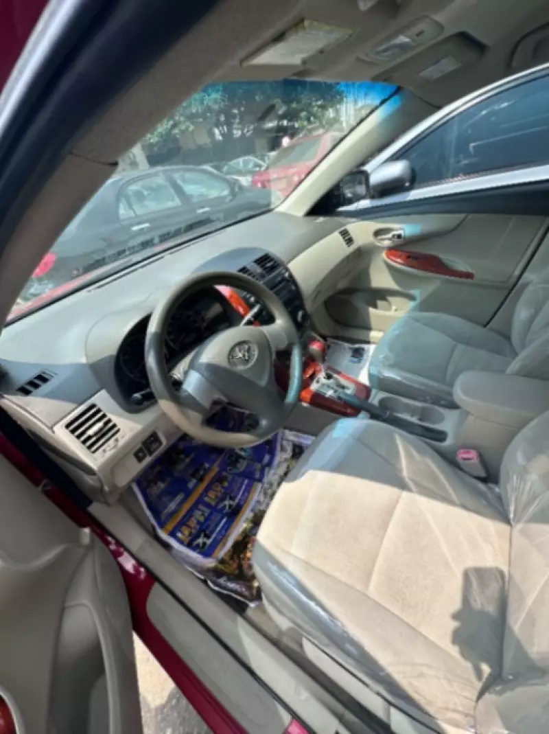 Toyota Corolla   - 2013