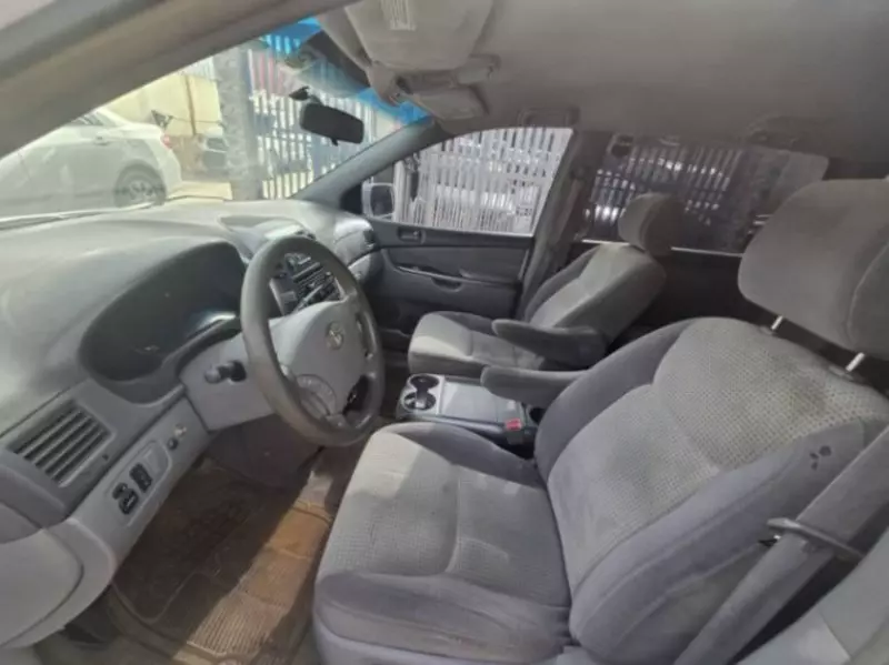 Toyota Sienna   - 2008