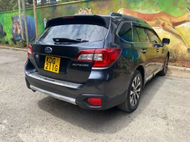 Subaru Outback   - 2015