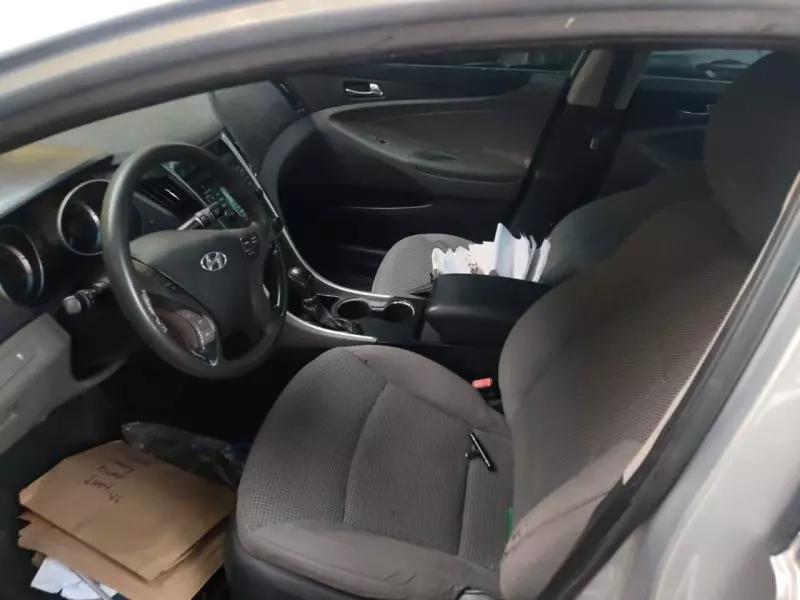 Hyundai Sonata   - 2011