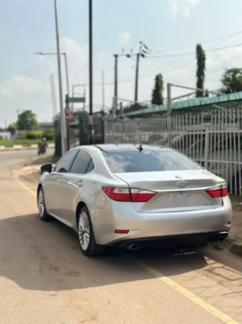 Lexus ES 350