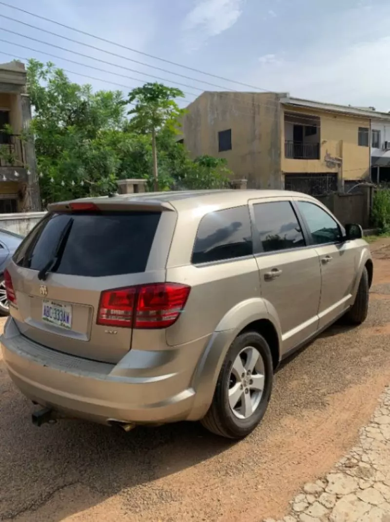 Dodge Journey   - 2009