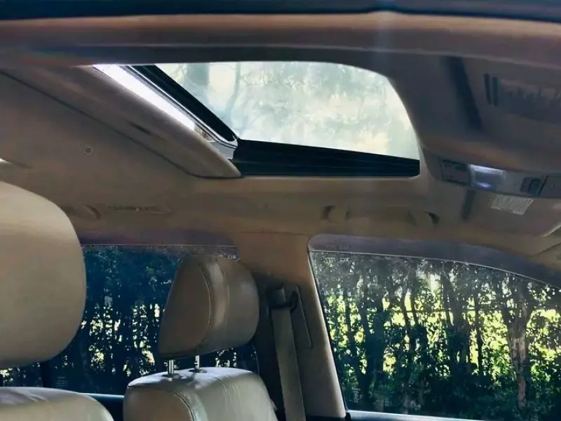 Toyota Land Cruiser   - 2010