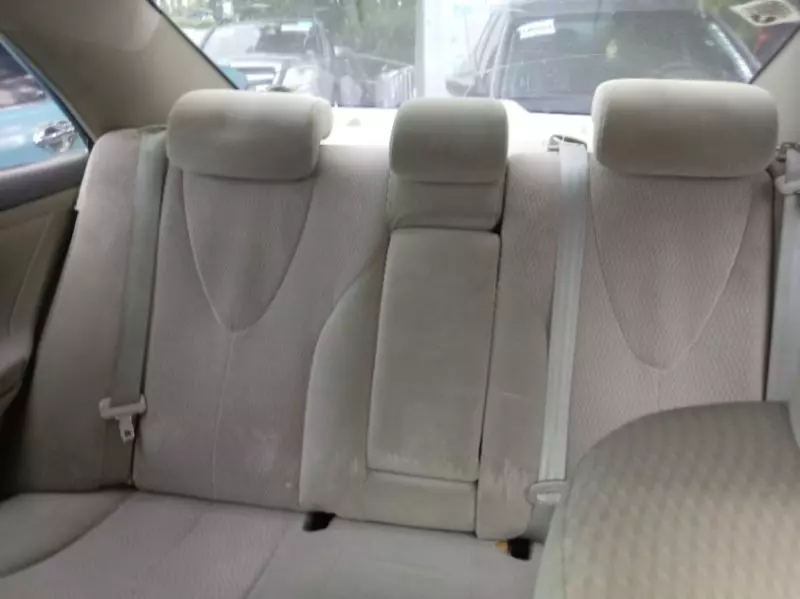 Toyota camry   - 2010